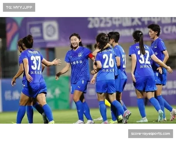 宋菲角球制造威胁 武汉女足中场组织核心作用明显